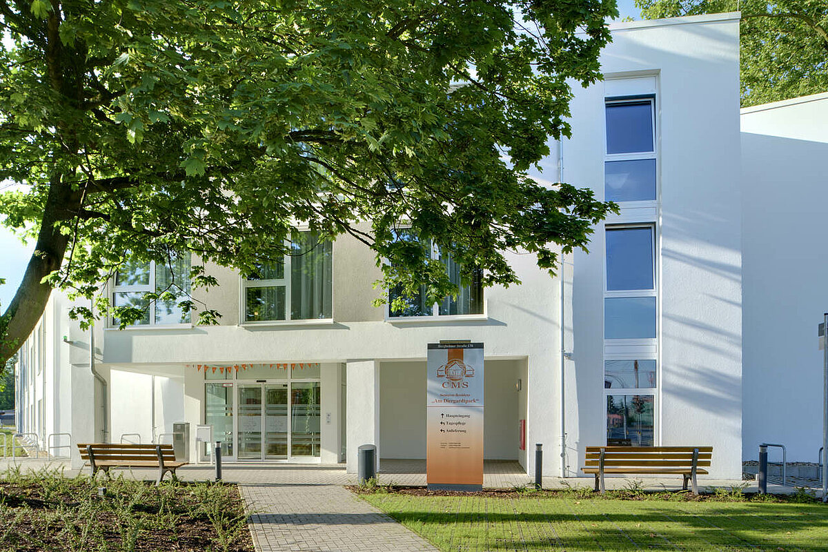 Haupteingang der CMS Senioren-Residenz in Duisburg